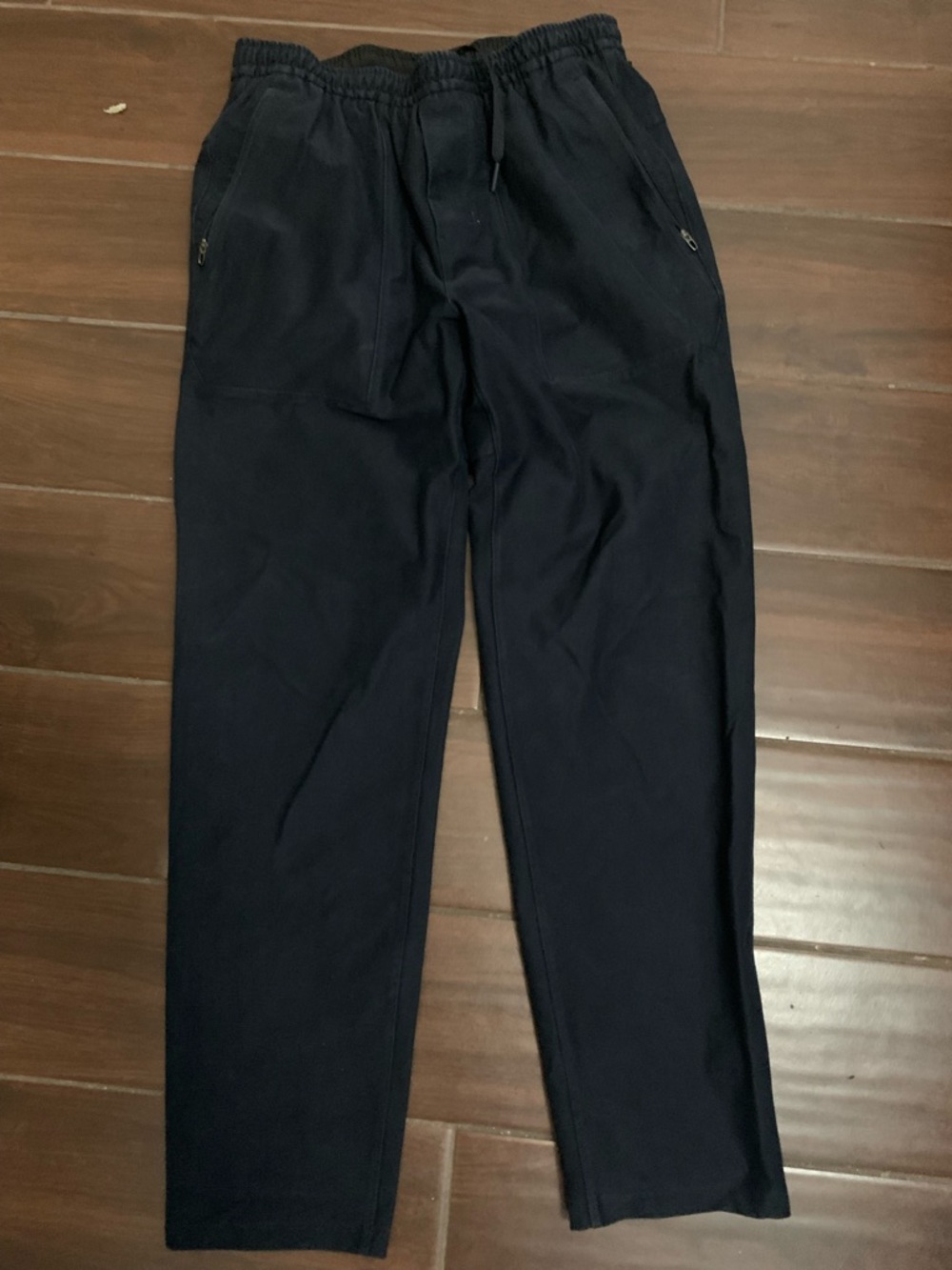 Men's Lululemon Elastic-Waist Pants in Black - Casual Comfort